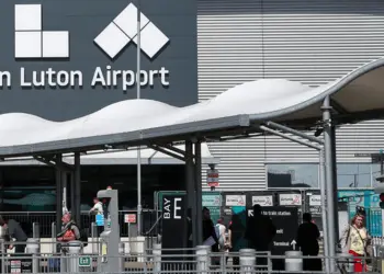 Luton Airport Transfers in Feltham
